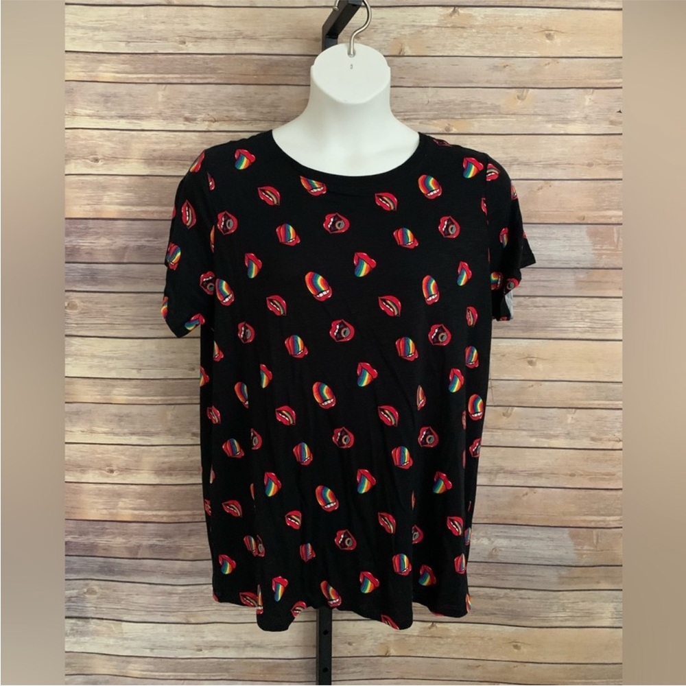 Torrid Black Graphic Print Women's Top - Size 3